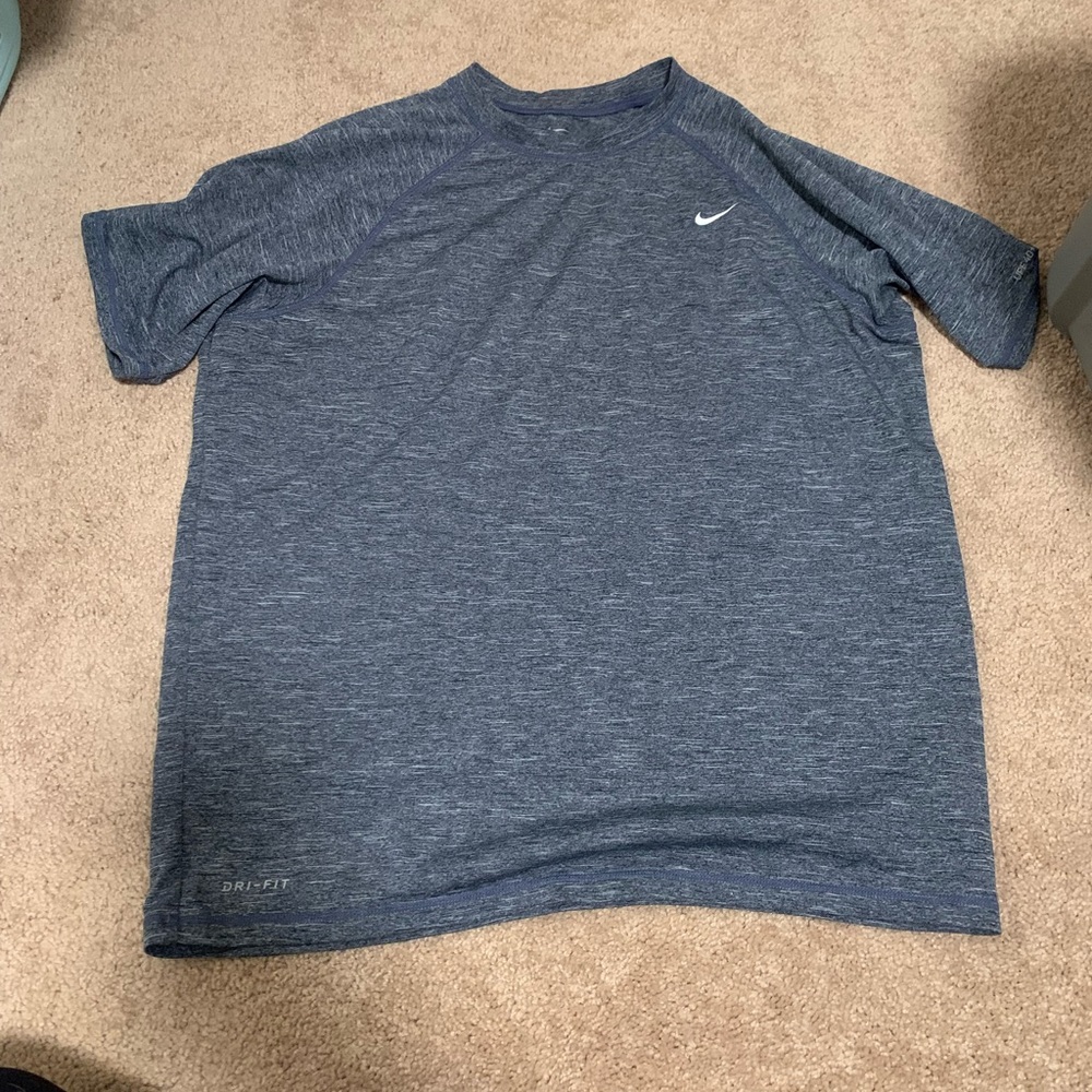 Nike workout top